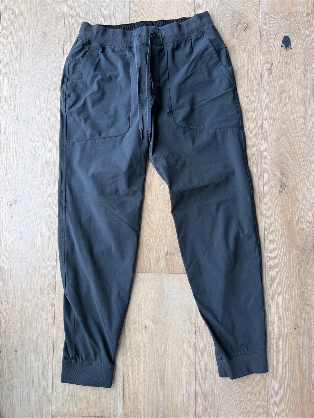 lululemon athletica Men's Charcoal Drawstring Joggers